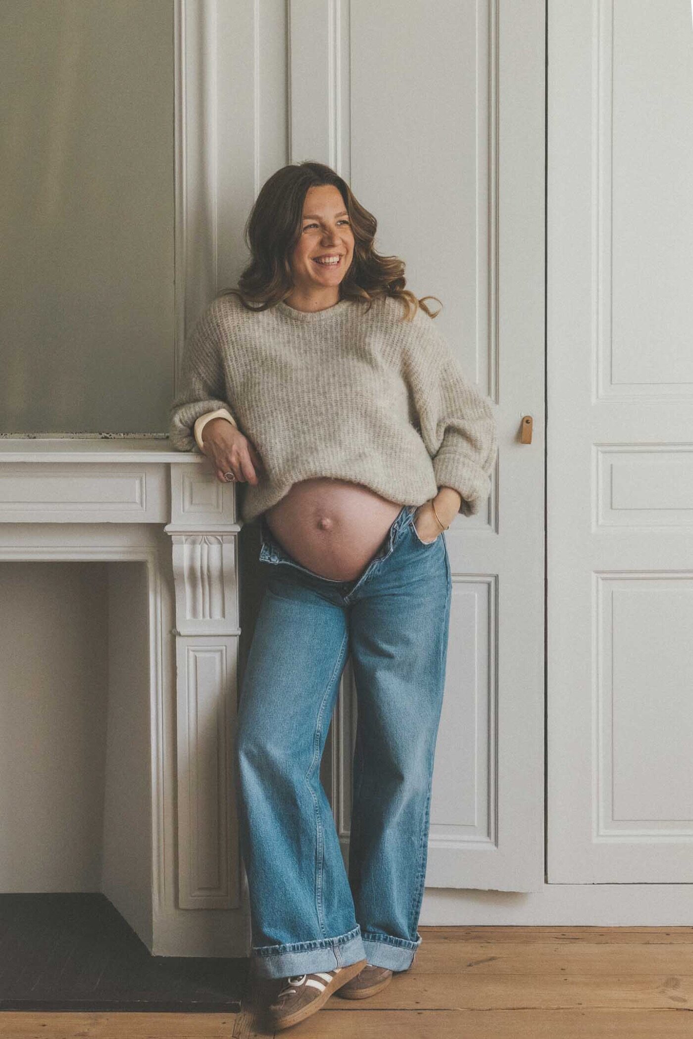 Portrait d’une femme enceinte lors d’une séance photo à Lille