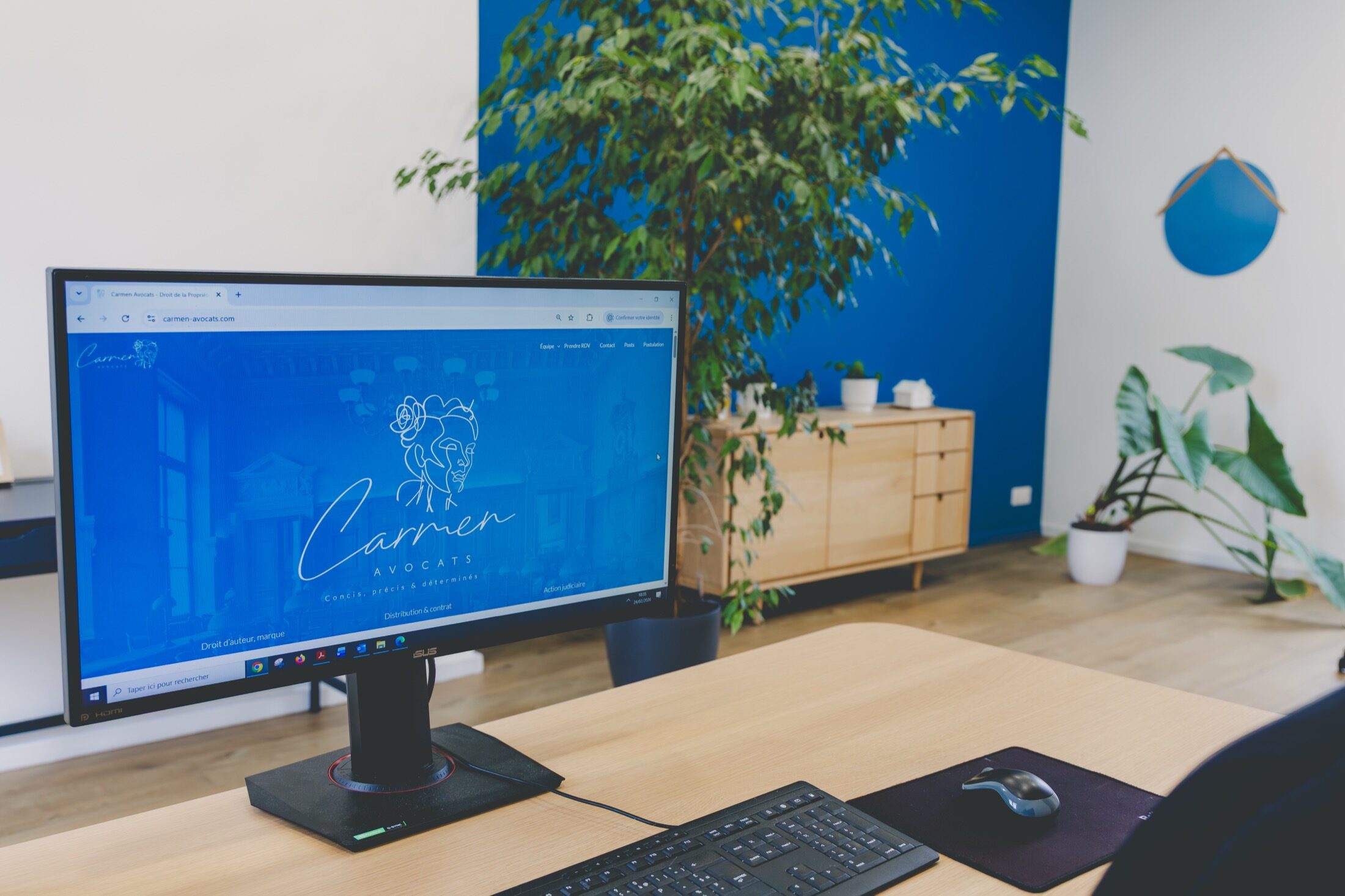 Poste de travail et branding d’un client, photographie corporate
